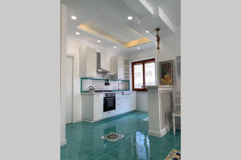 Appartement Super Attico Vista Mare Con Piscina à Sorrente Extérieur photo