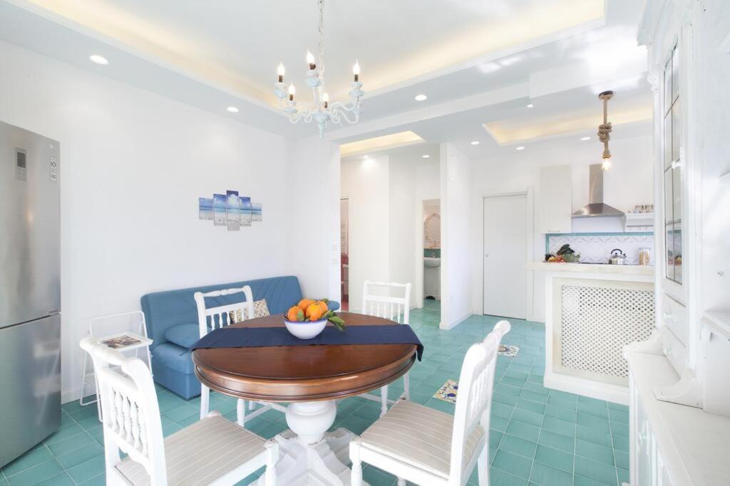 Appartement Super Attico Vista Mare Con Piscina à Sorrente Extérieur photo