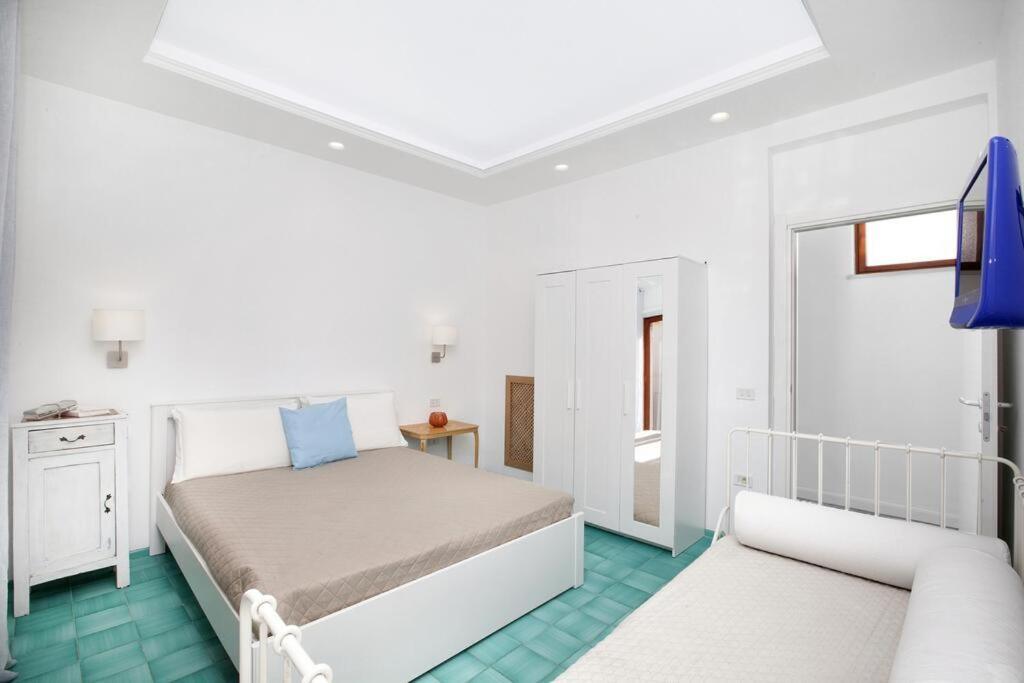 Appartement Super Attico Vista Mare Con Piscina à Sorrente Extérieur photo